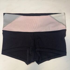 Lululemon Y2K vintage yoga shorts
